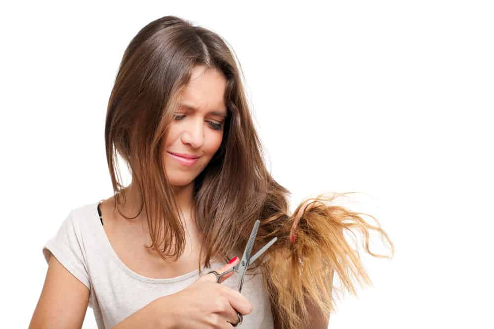 Come togliere lo shatush dai capelli senza danni
